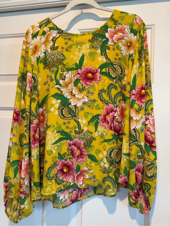LOFT Tops - Yellow Floral Long-Sleeve Women's Top